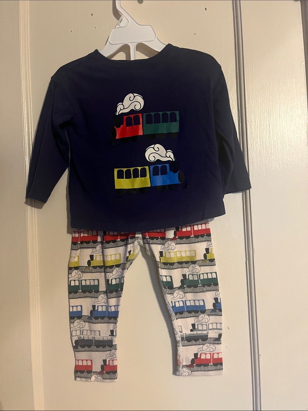Hanna Andersson Navy Train Set with Multicolor Train Graphics Top & Pants